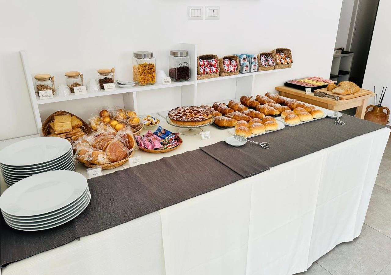Invilla Bed&Breakfast - Quality Rooms ซานตามาเรีย ดิ กาสเตลลาบาเต ภายนอก รูปภาพ
