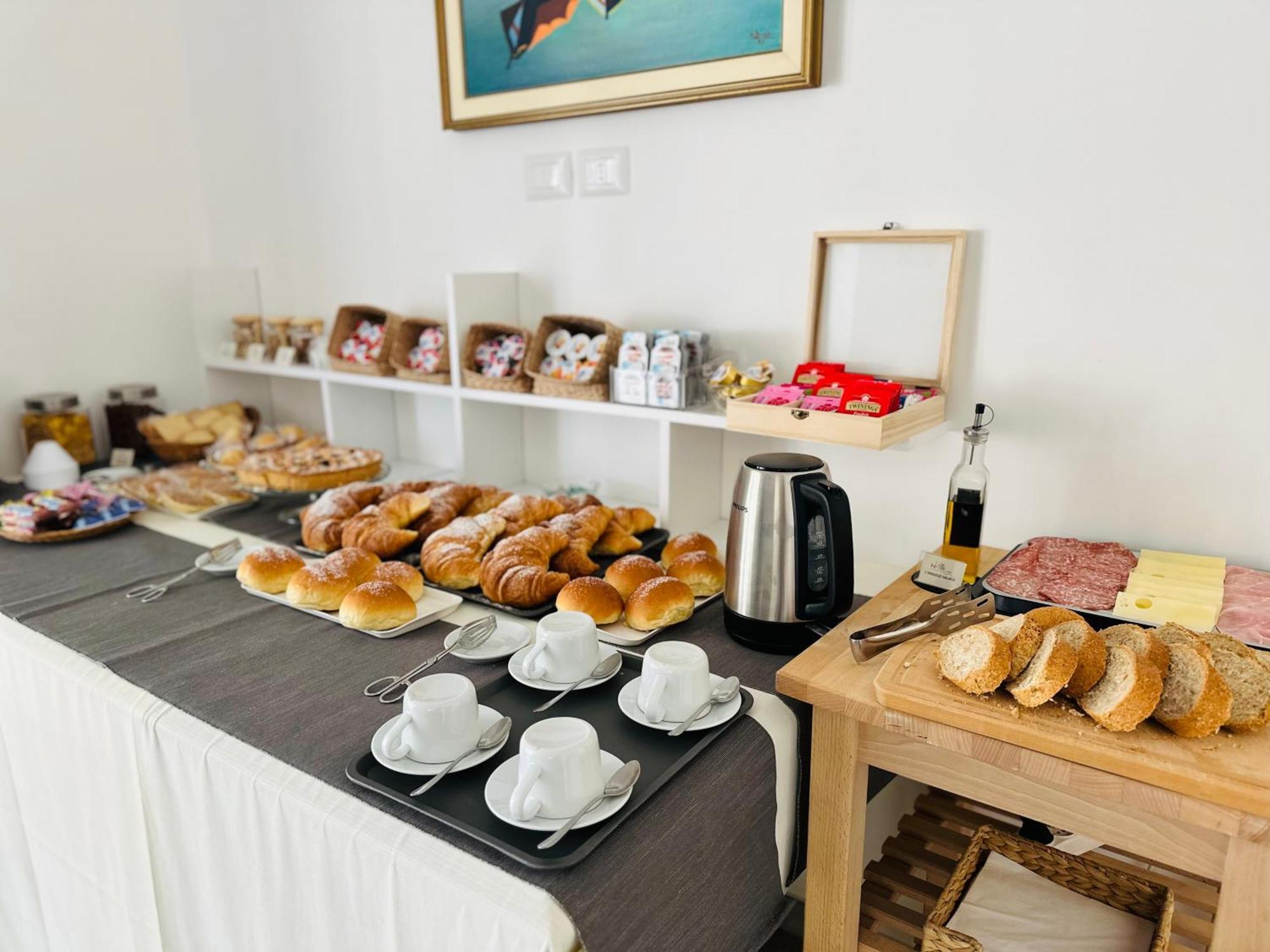 Invilla Bed&Breakfast - Quality Rooms ซานตามาเรีย ดิ กาสเตลลาบาเต ภายนอก รูปภาพ